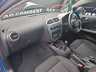 Used 2010 SEAT Leon Sport Blue - Interior and Exterior details 17
