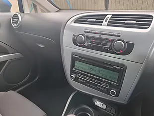 Used 2010 SEAT Leon Sport Blue - Interior and Exterior details 18