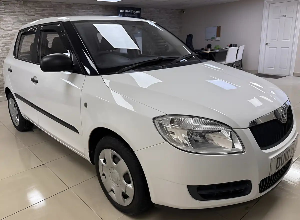 Used 2010 Skoda Fabia 1 White - Front View