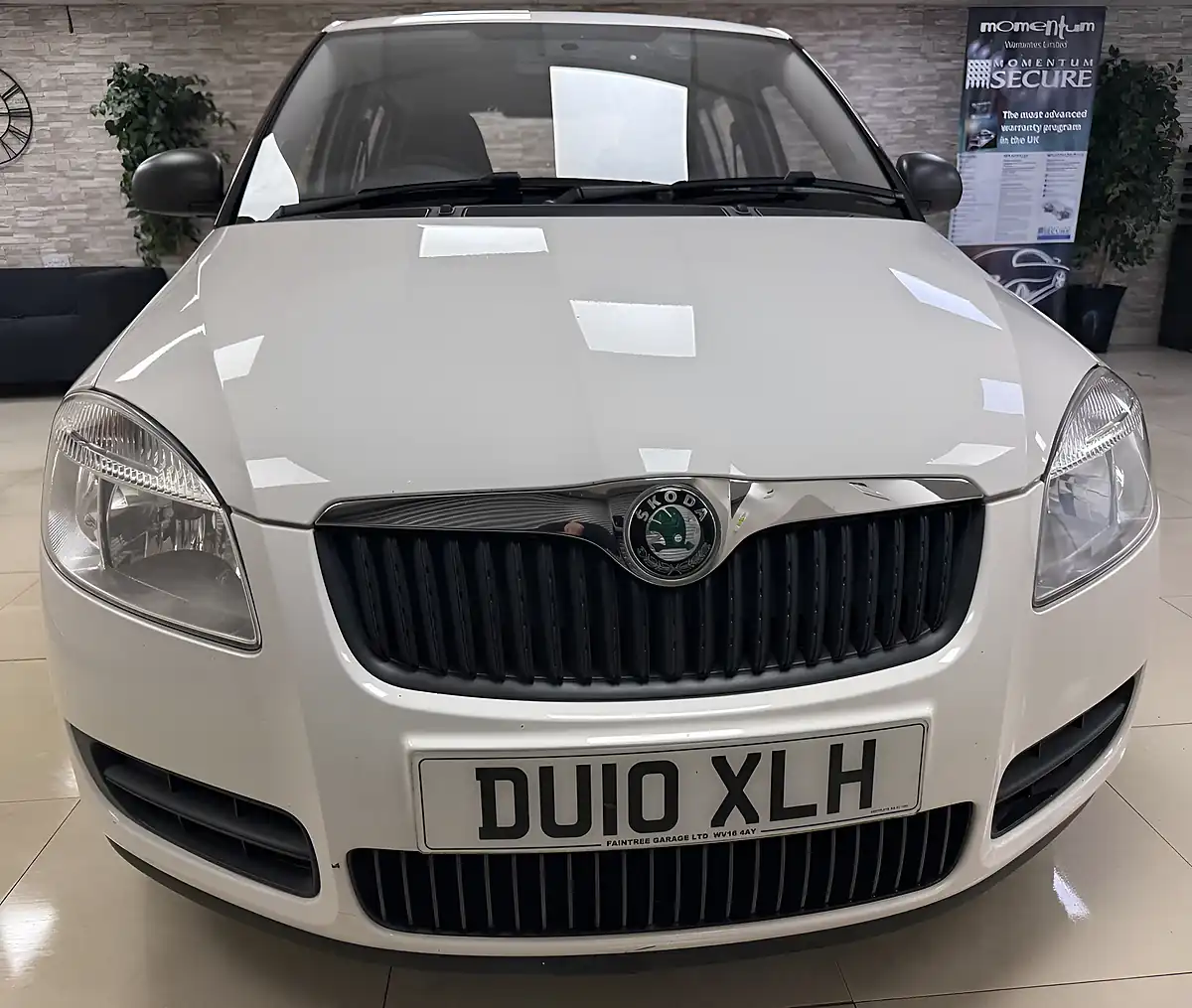 Used 2010 Skoda Fabia 1 White - Interior and Exterior details 11