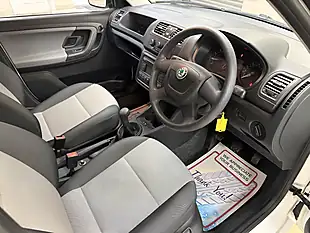 Used 2010 Skoda Fabia 1 White - Interior and Exterior details 5