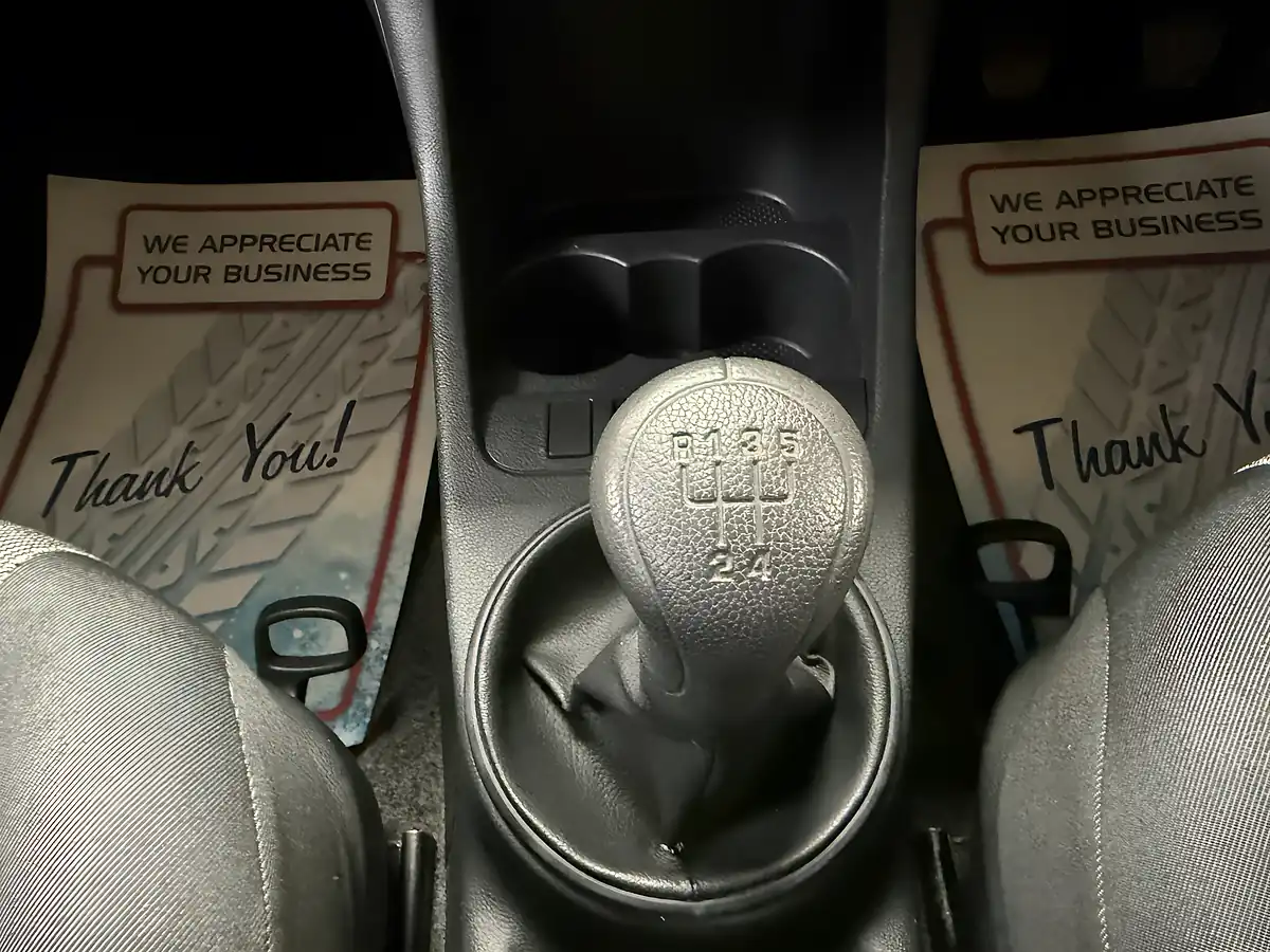 Used 2010 Skoda Fabia 1 White - Interior and Exterior details 6