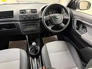 Used 2010 Skoda Fabia 1 White - Interior and Exterior details 8