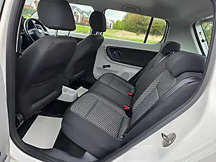 Used 2010 Skoda Fabia Se White - Interior and Exterior details 11