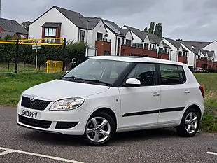 Used 2010 Skoda Fabia Se White - Interior and Exterior details 3
