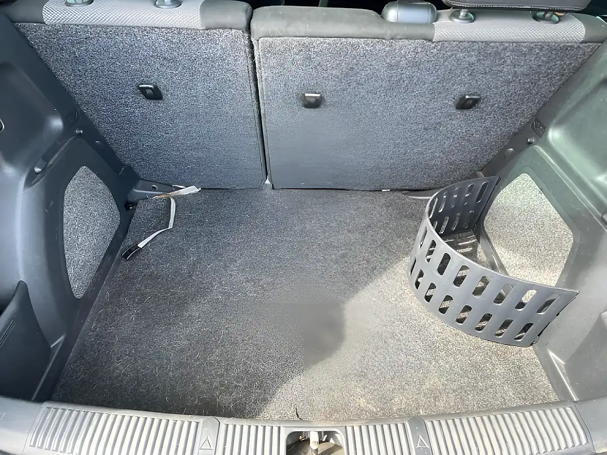 Used 2010 Skoda Fabia Sport Black - Interior and Exterior details 10