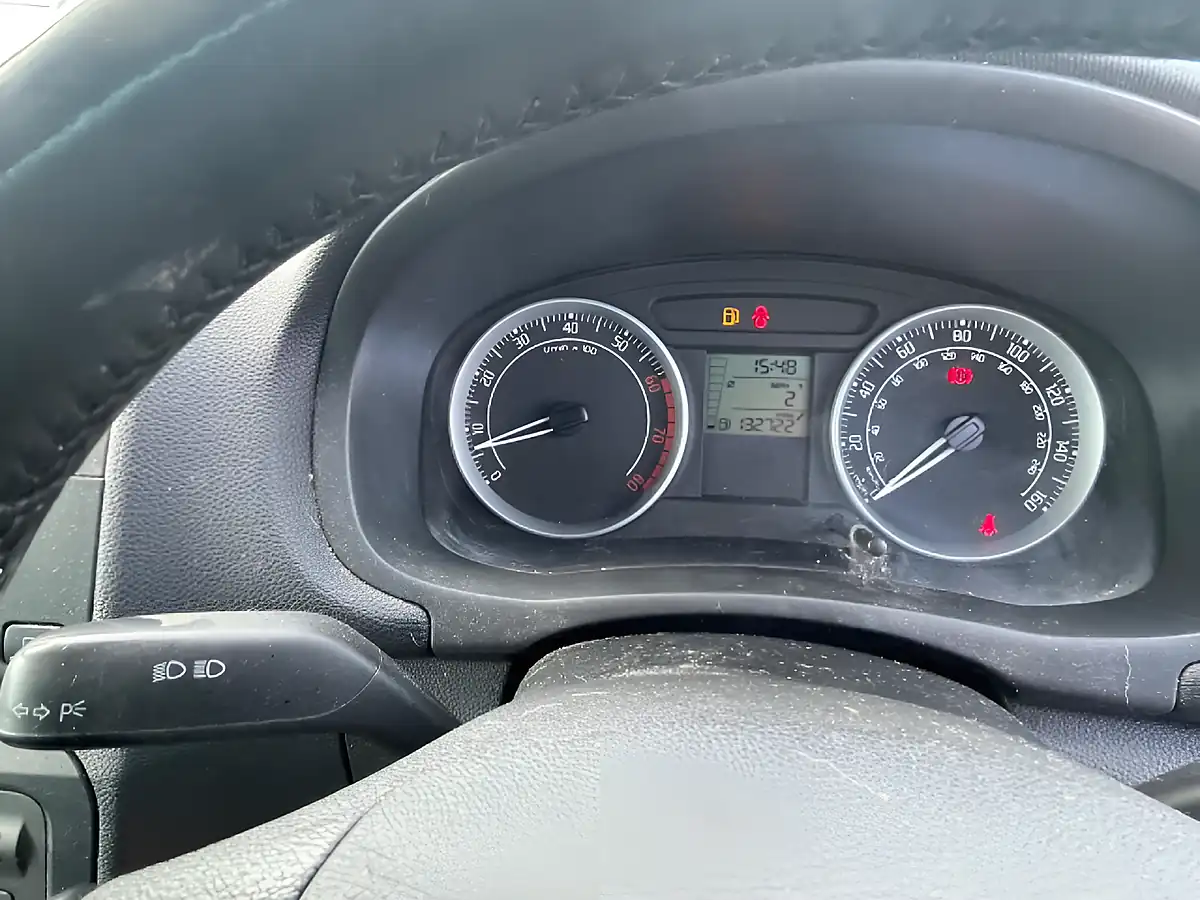 Used 2010 Skoda Fabia Sport Black - Interior and Exterior details 12
