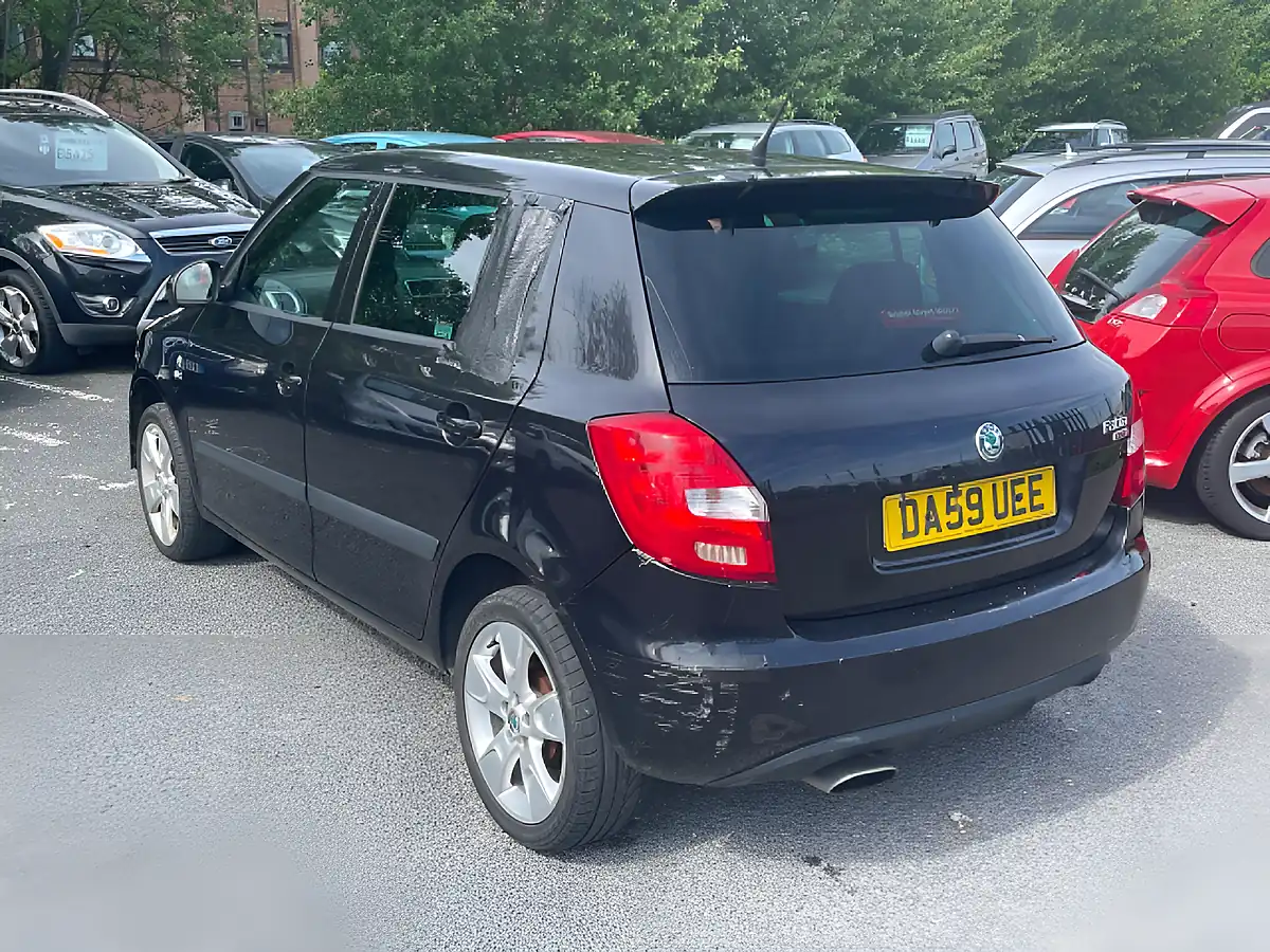 Used 2010 Skoda Fabia Sport Black - Interior and Exterior details 5
