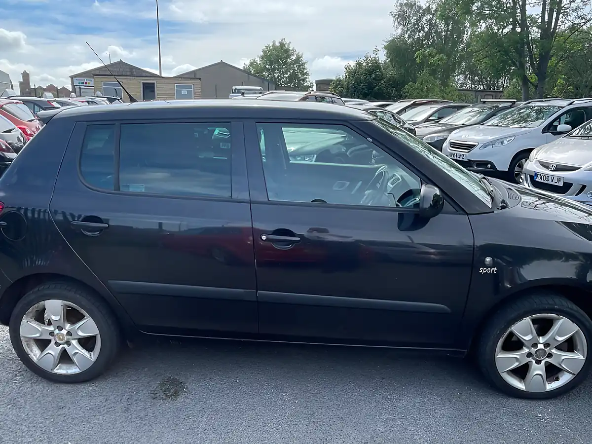 Used 2010 Skoda Fabia Sport Black - Interior and Exterior details 8
