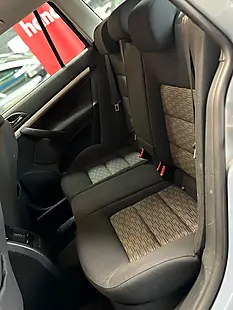 Used 2010 Skoda Octavia Blue - Interior and Exterior details 11