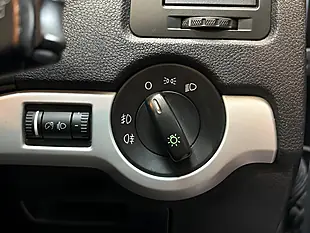 Used 2010 Skoda Octavia Blue - Interior and Exterior details 13