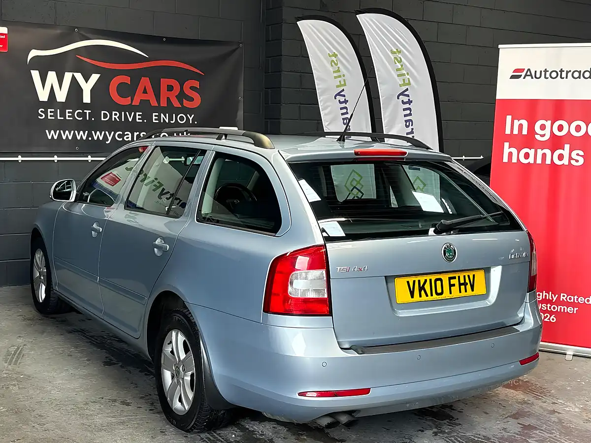 Used 2010 Skoda Octavia Blue - Interior and Exterior details 4