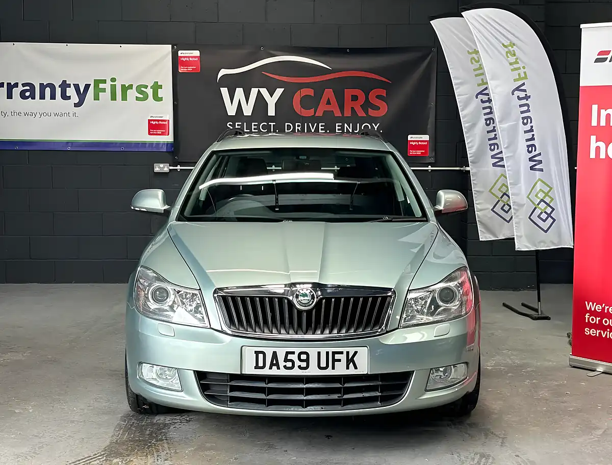 Used 2010 Skoda Octavia Elegance Green - Interior and Exterior details 2