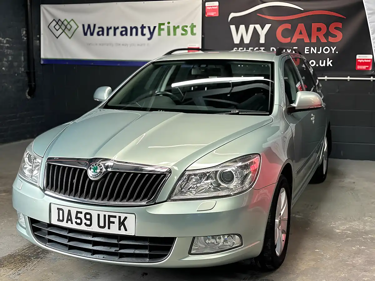 Used 2010 Skoda Octavia Elegance Green - Interior and Exterior details 3