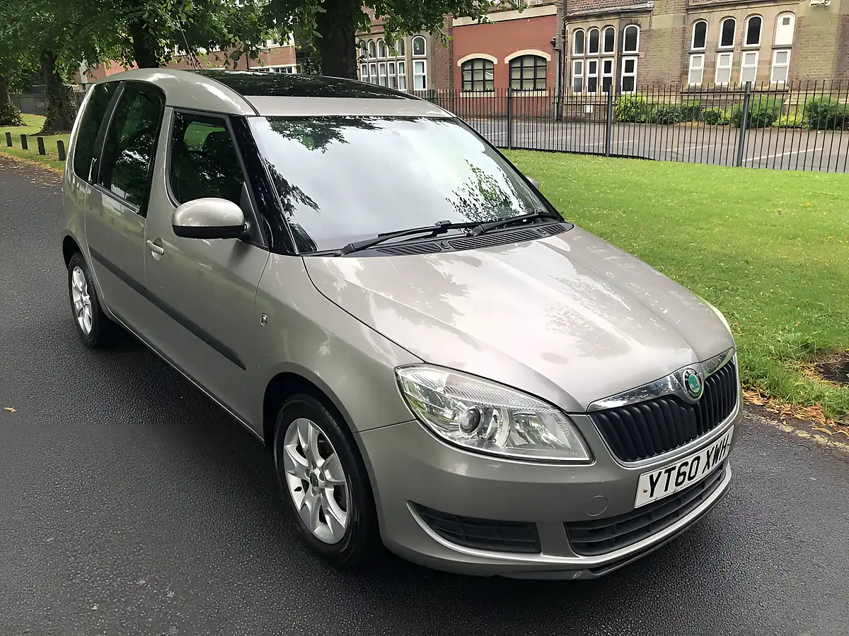 Used 2010 Skoda Roomster Se Beige - Front View