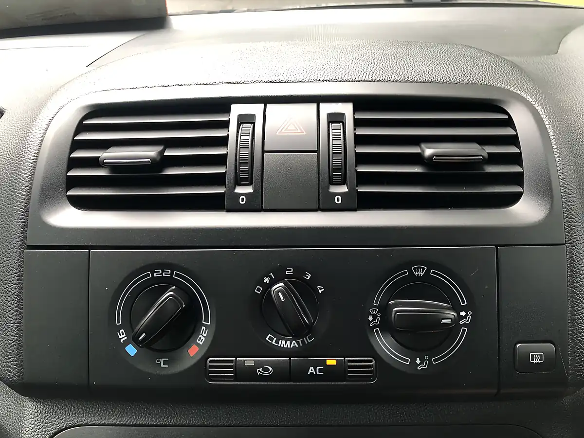 Used 2010 Skoda Roomster Se Beige - Interior and Exterior details 11