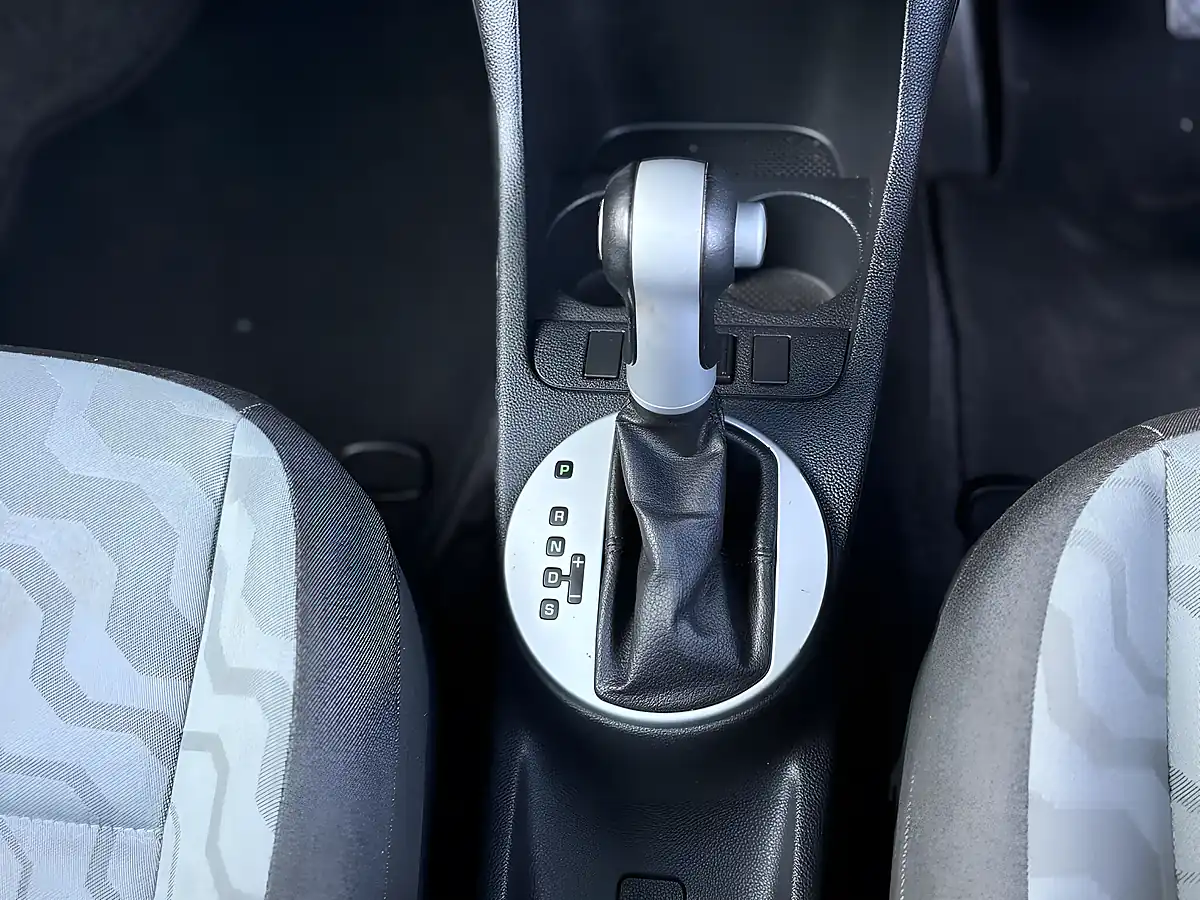 Used 2010 Skoda Roomster Se Blue - Interior and Exterior details 16