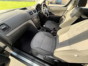 Used 2010 Skoda Yeti S Blue - Interior and Exterior details 12