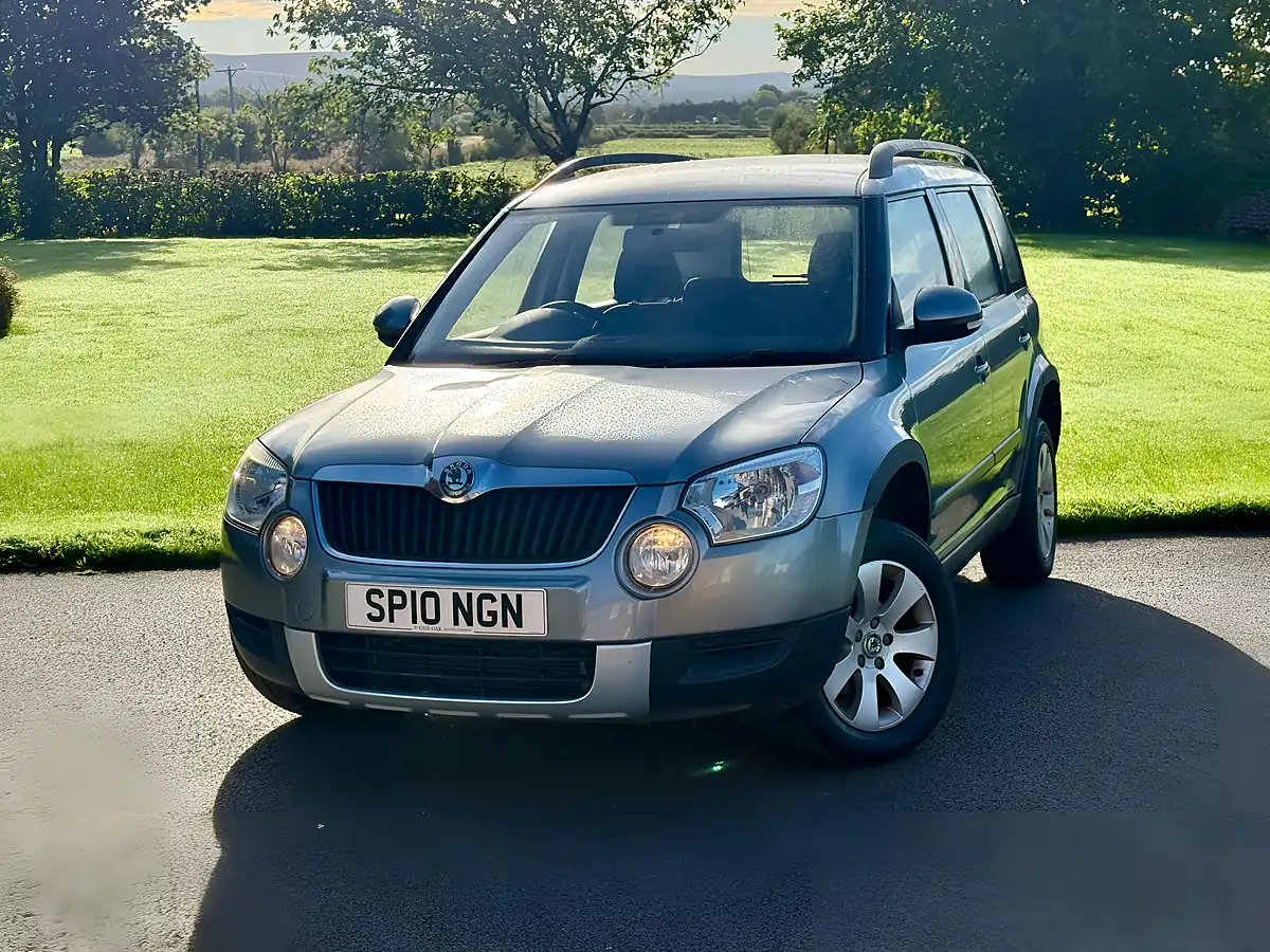 Used 2010 Skoda Yeti S Blue - Interior and Exterior details 3