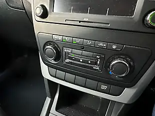 Used 2010 Skoda Yeti Se Blue - Interior and Exterior details 10