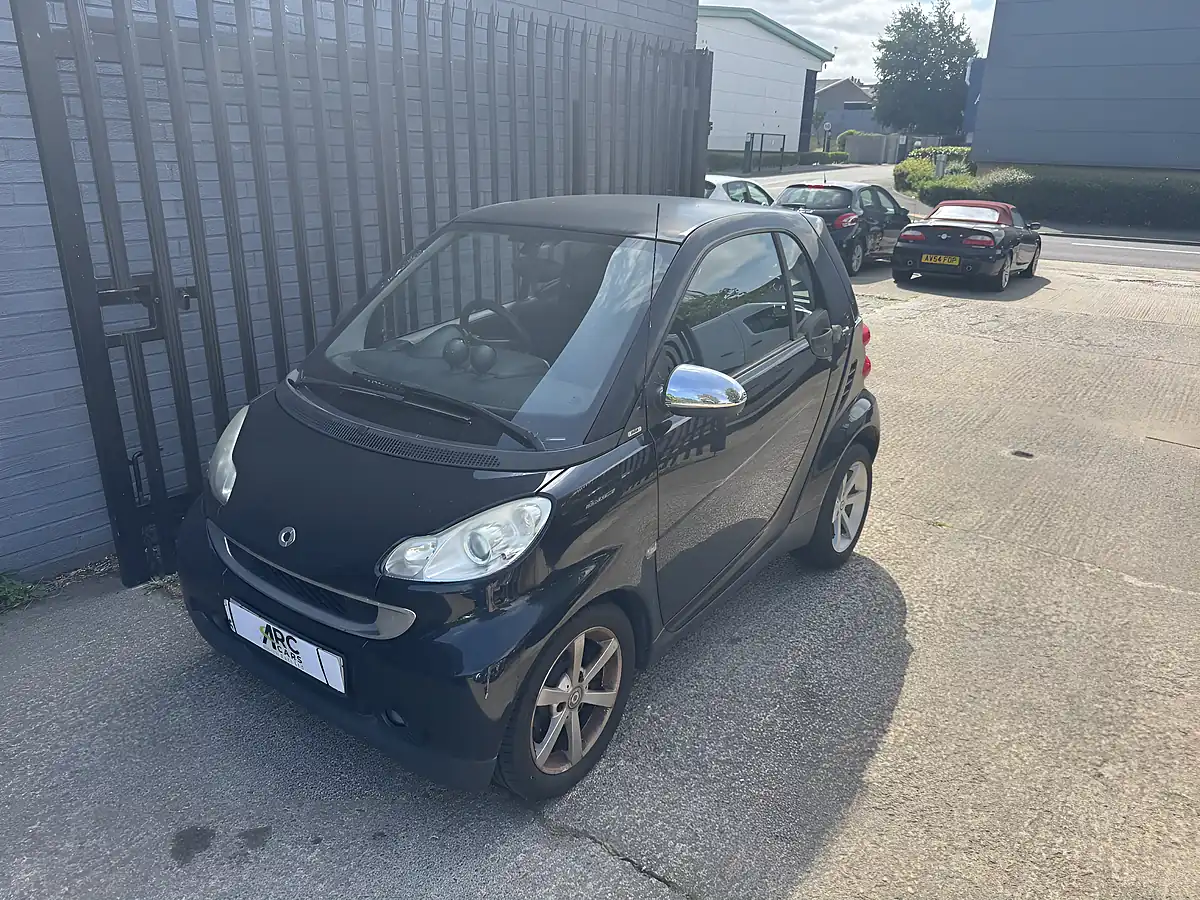 Used 2010 Smart Fortwo Pulse Black - Interior and Exterior details 10