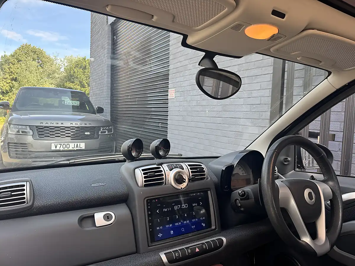 Used 2010 Smart Fortwo Pulse Black - Interior and Exterior details 11