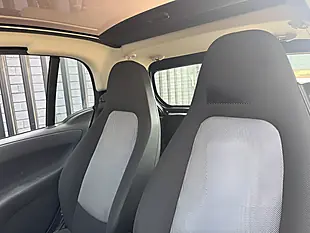 Used 2010 Smart Fortwo Pulse Black - Interior and Exterior details 12