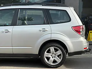 Used 2010 Subaru Forester Xs Silver - Interior and Exterior details 11