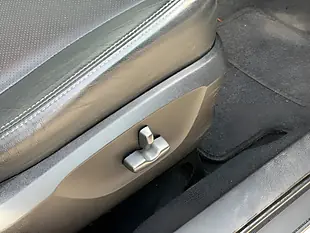 Used 2010 Subaru Forester Xs Silver - Interior and Exterior details 12