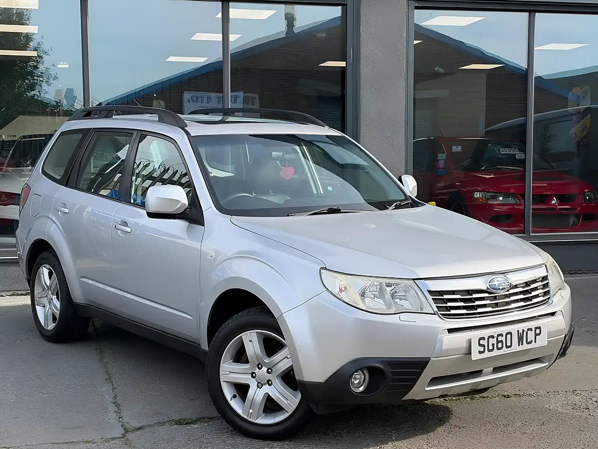 Used 2010 Subaru Forester Xs Silver - Interior and Exterior details 2