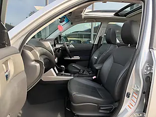Used 2010 Subaru Forester Xs Silver - Interior and Exterior details 4