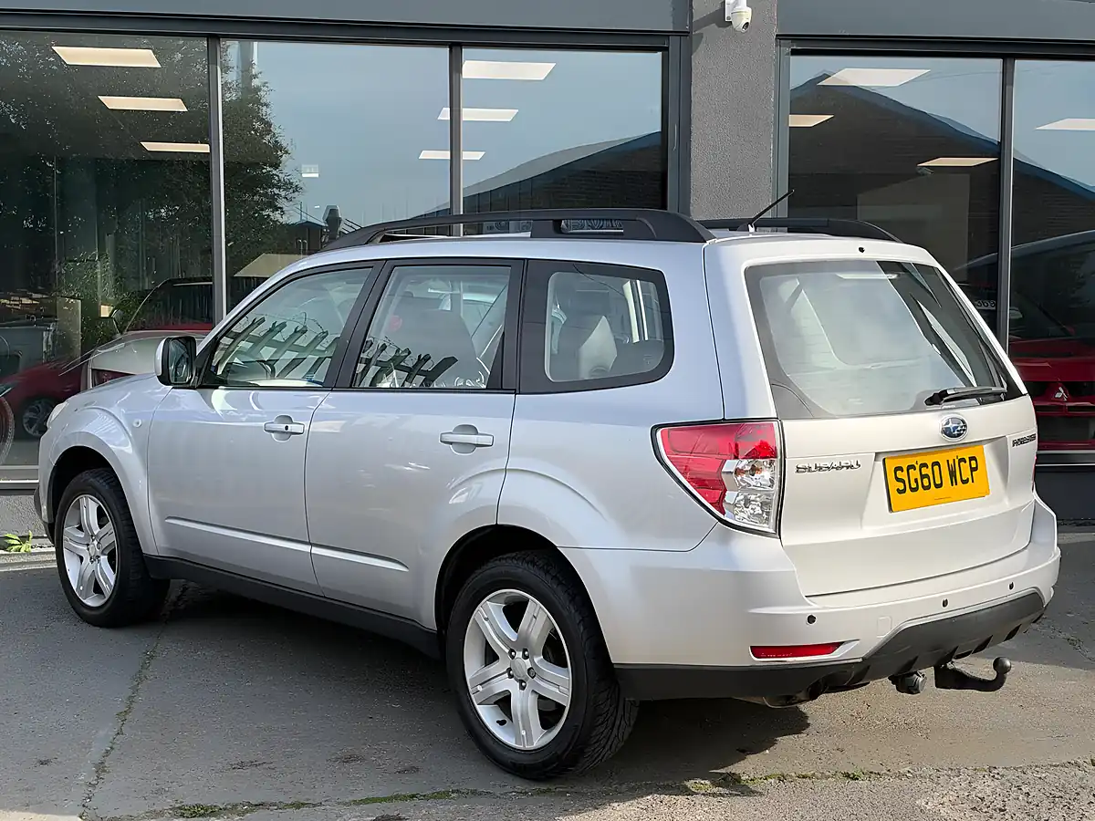 Used 2010 Subaru Forester Xs Silver - Interior and Exterior details 6