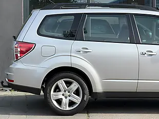 Used 2010 Subaru Forester Xs Silver - Interior and Exterior details 8