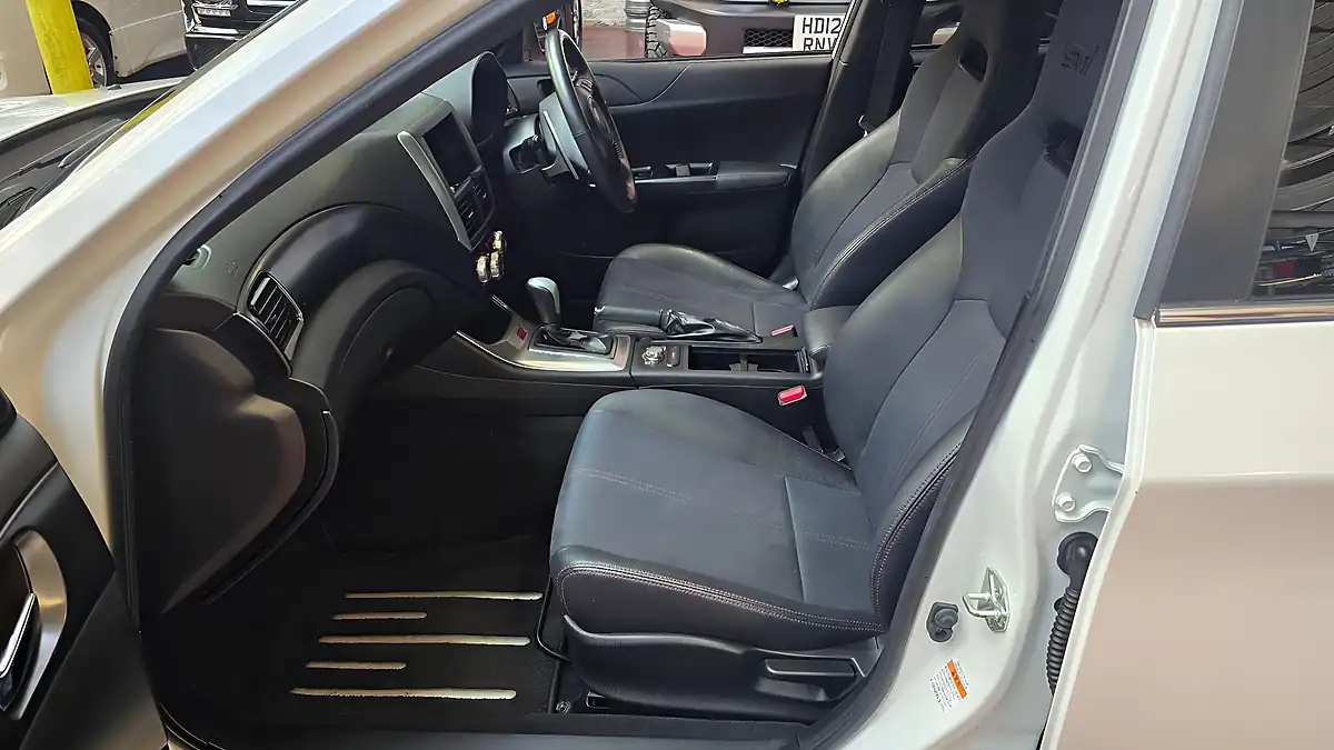 Used 2010 Subaru Impreza Wrx Sti White - Interior and Exterior details 11
