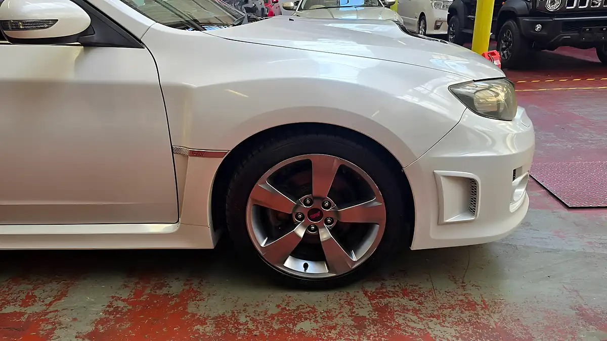 Used 2010 Subaru Impreza Wrx Sti White - Interior and Exterior details 19