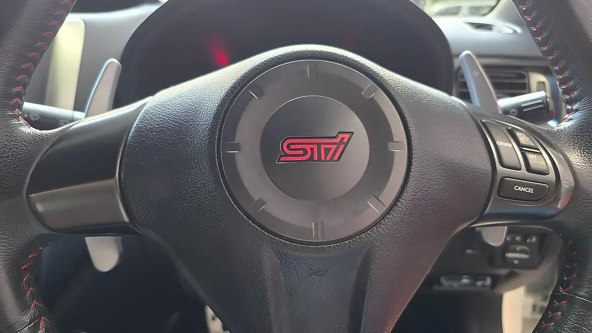 Used 2010 Subaru Impreza Wrx Sti White - Interior and Exterior details 6
