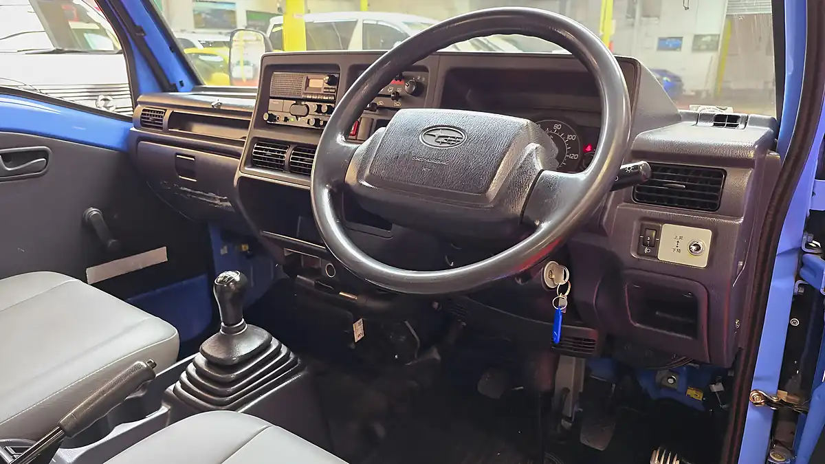 Used 2010 Subaru Sambar Tipper Blue - Interior and Exterior details 8