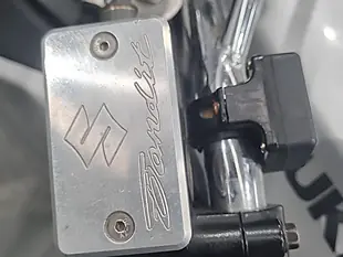 Used 2010 Suzuki Bandit S Silver - Interior and Exterior details 6