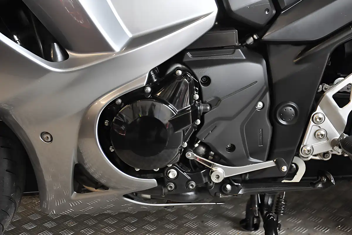 Used 2010 Suzuki GSF1250 Bandit Silver - Interior and Exterior details 11