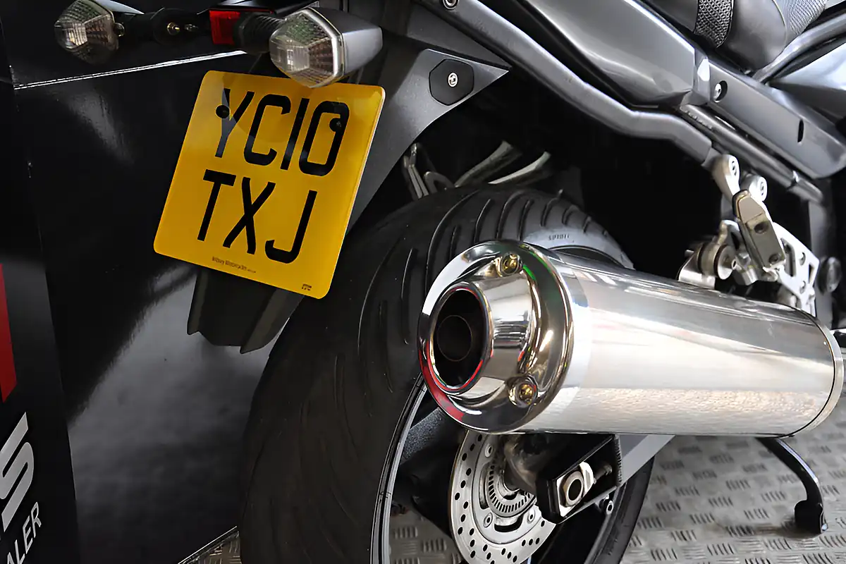 Used 2010 Suzuki GSF1250 Bandit Silver - Interior and Exterior details 20