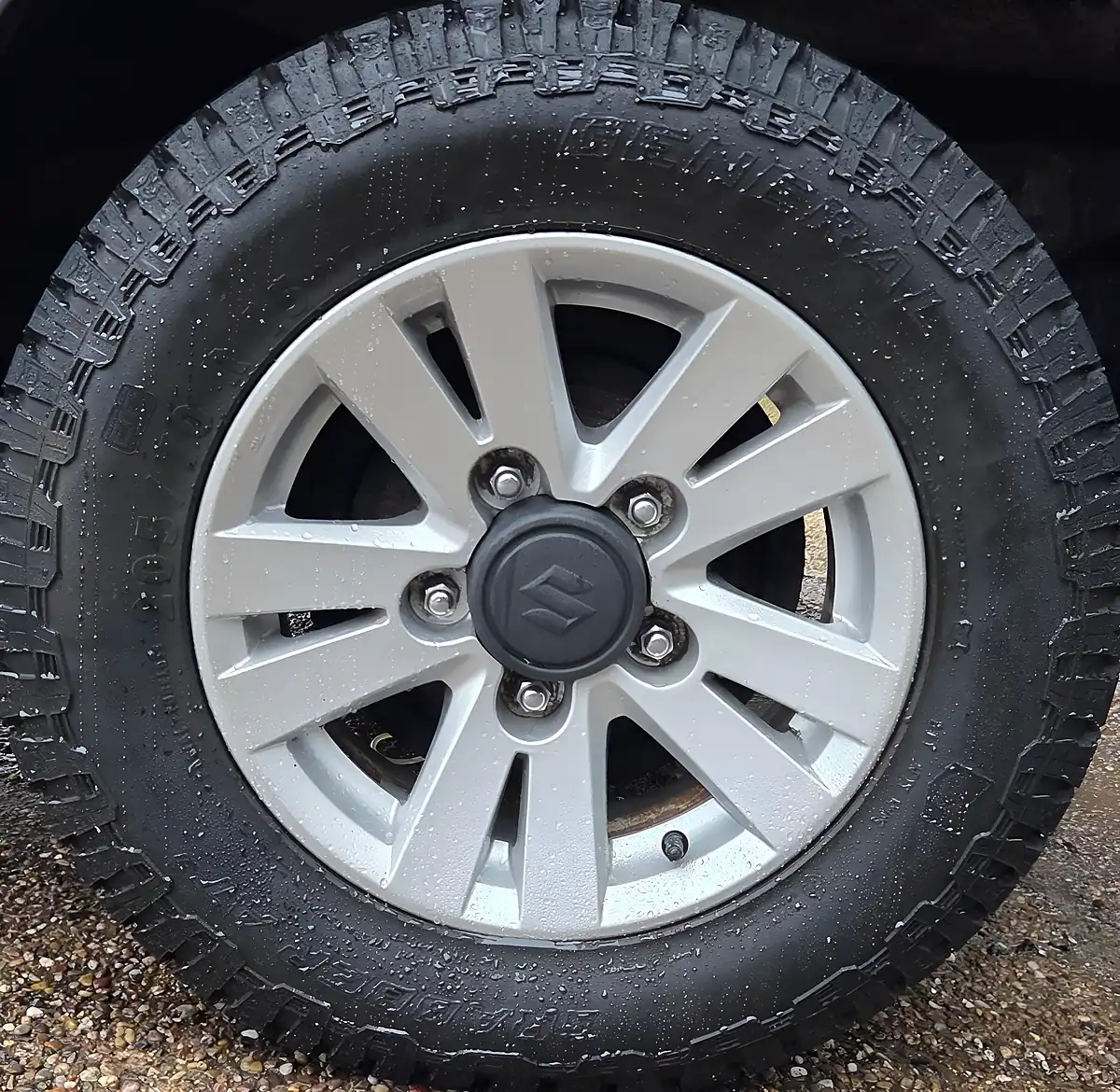 Used 2010 Suzuki Jimny SZ4 Black - Interior and Exterior details 13