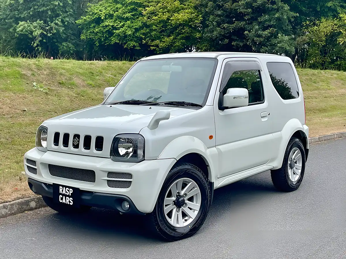 Used 2010 Suzuki Jimny X Adventure Salomon 40th Anniversary Edition White - Interior and Exterior details 7
