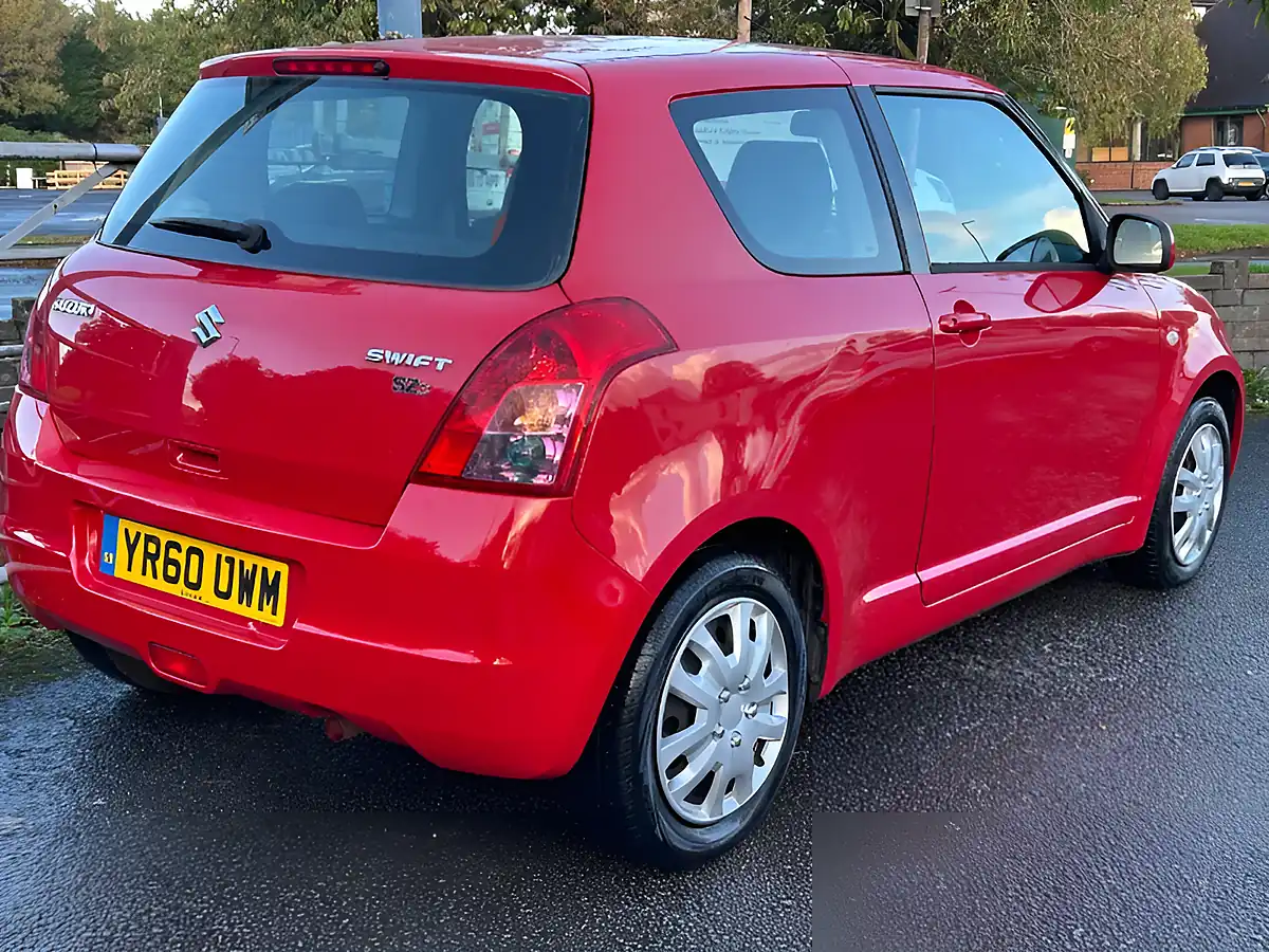 Used 2010 Suzuki Swift SZ3 Red - Interior and Exterior details 4