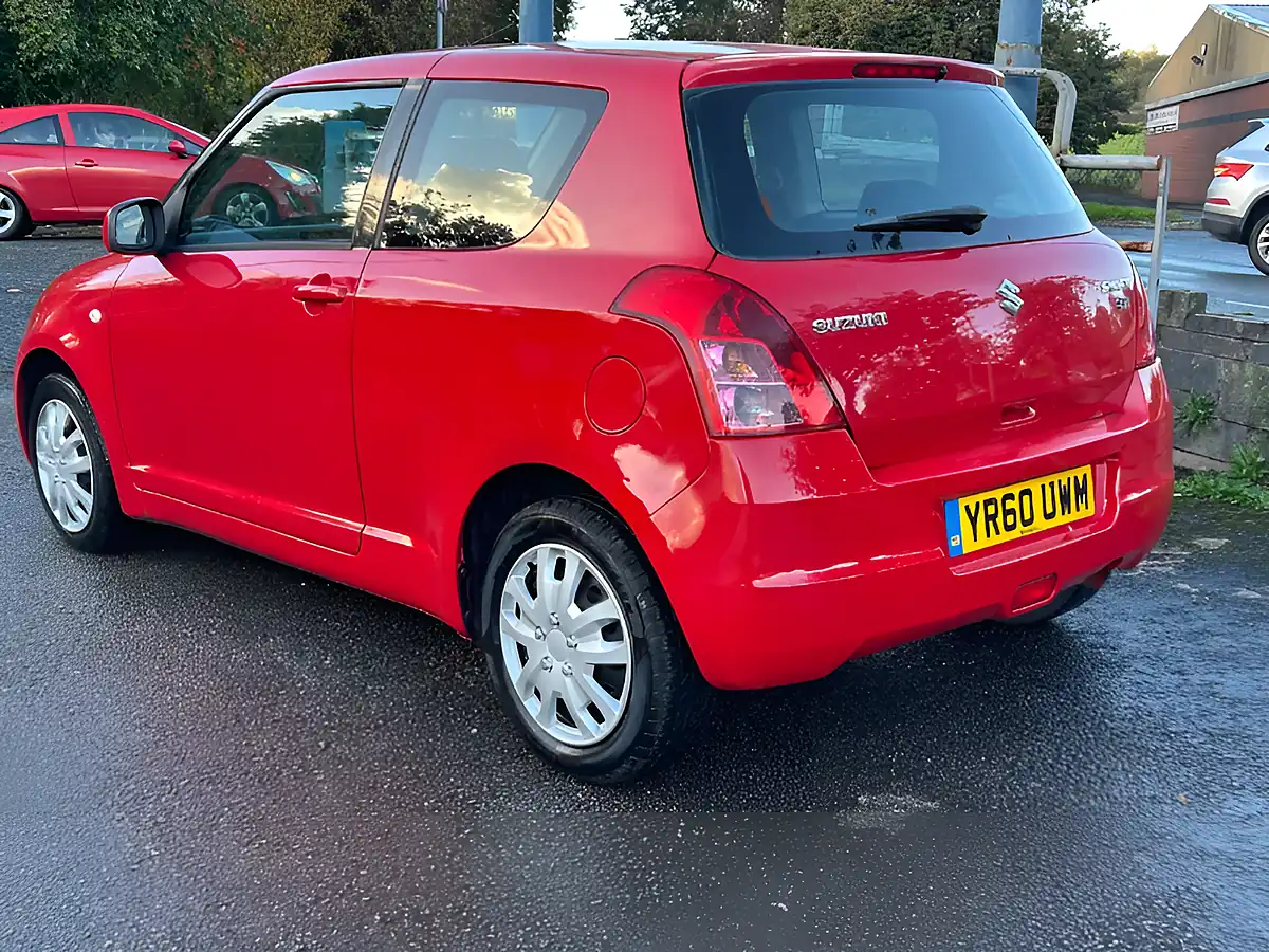 Used 2010 Suzuki Swift SZ3 Red - Interior and Exterior details 5