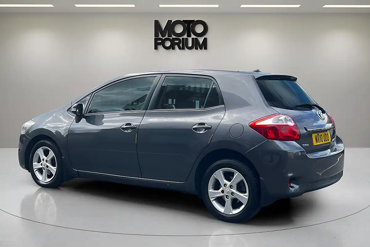 Used 2010 Toyota Auris Tr Grey - Interior and Exterior details 20