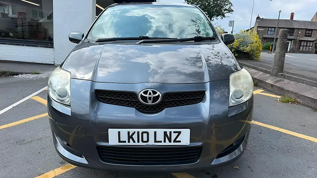Used 2010 Toyota Auris V-Matic Tr Grey - Interior and Exterior details 2