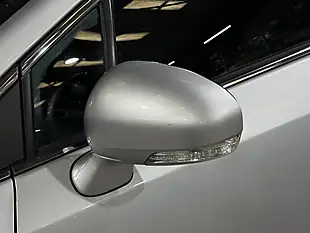 Used 2010 Toyota Avensis Tr Silver - Interior and Exterior details 11