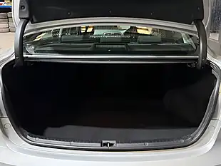 Used 2010 Toyota Avensis Tr Silver - Interior and Exterior details 9
