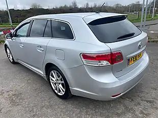 Used 2010 Toyota Avensis Tr Tourer Nav Silver - Interior and Exterior details 13