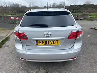 Used 2010 Toyota Avensis Tr Tourer Nav Silver - Interior and Exterior details 5